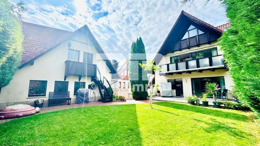 (Re)serviert!!!Hochwertiges 1-2 Familienhaus mit Nebengebäude in begehrter Lage mit vielen Extras - Hauptgebäude / Nebengebäude / Gartenbereich